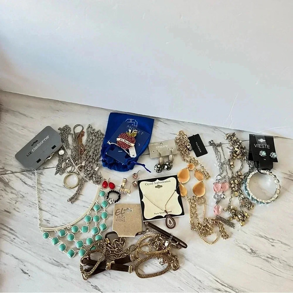 Halogen Jewelry - Lot Of Mix Jewelry Crafts Perfect For DIY Projects Earrings Necklace